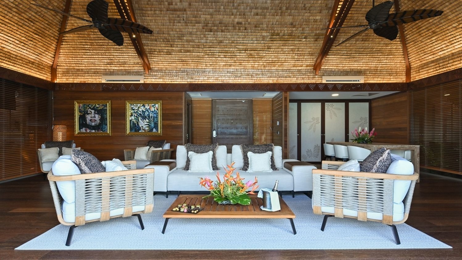 Royal Beach Villa