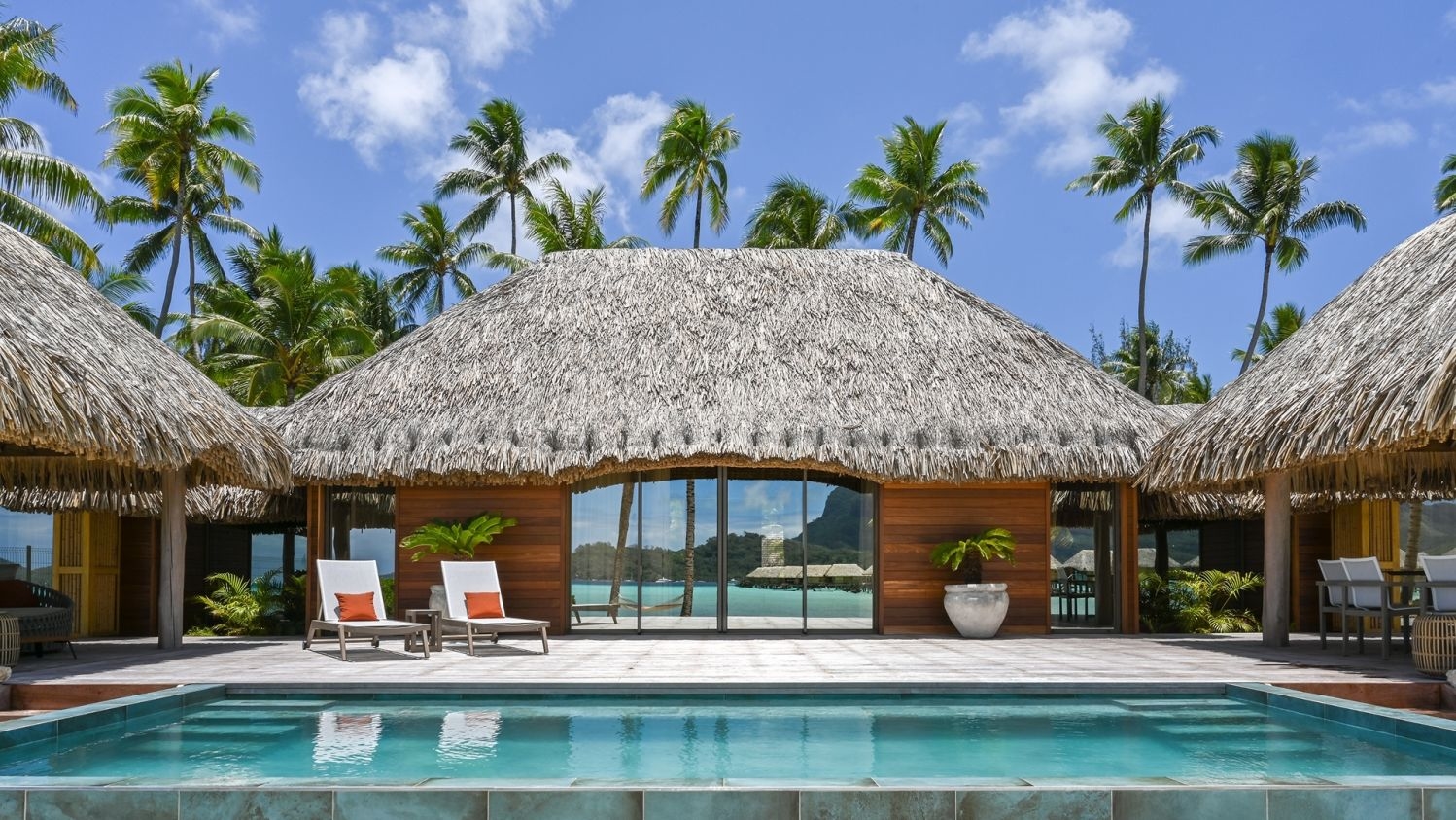 Royal Beach Villa