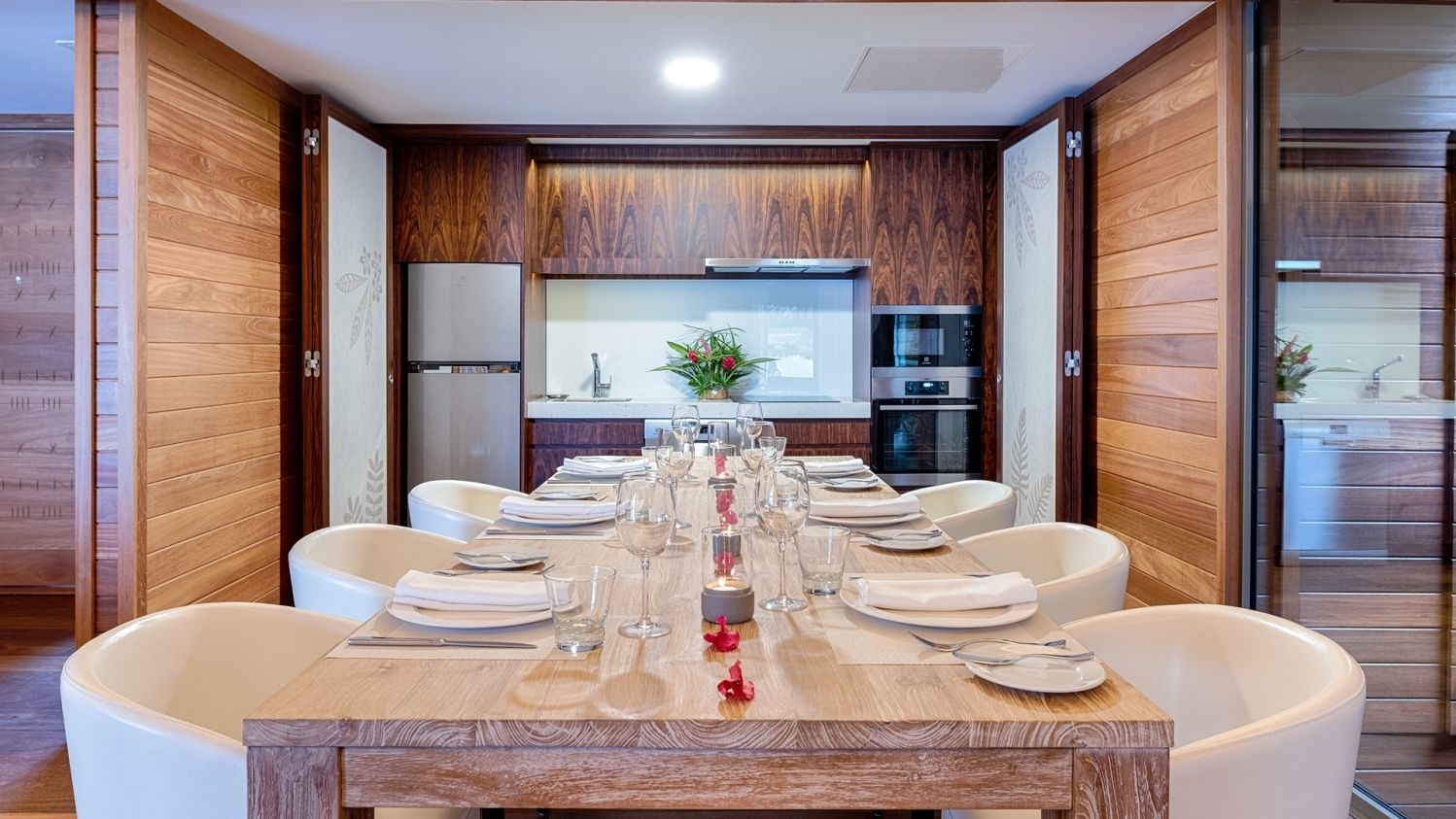 Royal Beach Villa